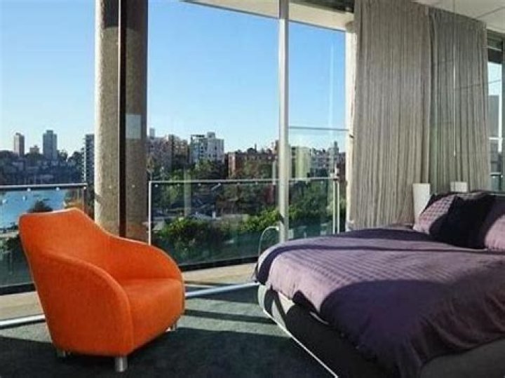 Mining millionaire Nick Curtis buys Aussie John’s Elizabeth Bay unit